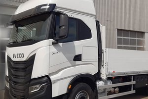 Neuer IVECO X-WAY als Baustoff-Fahrzeug